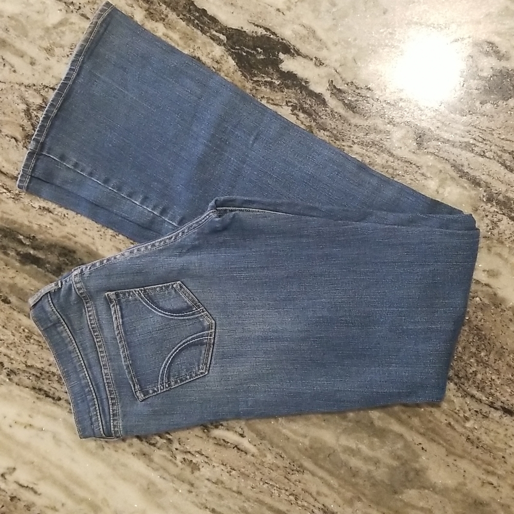 Hollister boot leg jean 27x35